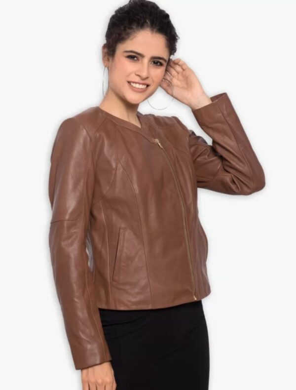 Women’s Cropped Leather Jacket – Stylish, Soft & Sophisticated with Zipper Closure - Image 2