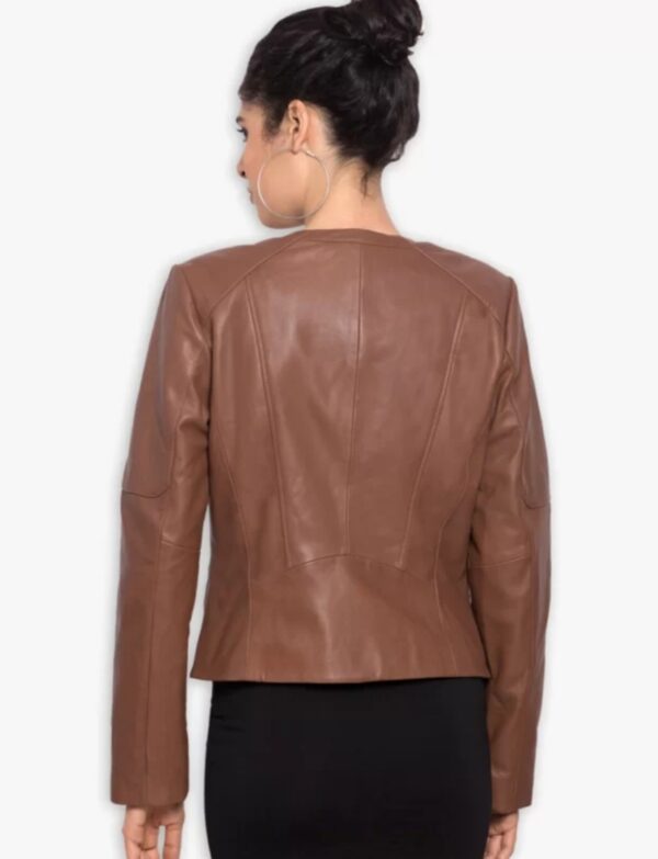 Women’s Cropped Leather Jacket – Stylish, Soft & Sophisticated with Zipper Closure - Image 3