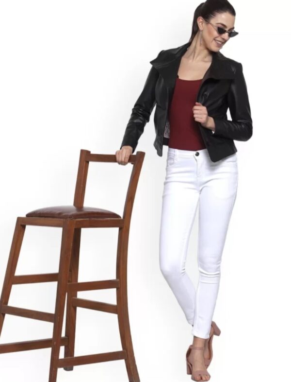 Women’s Cropped Leather Jacket – Modern Elegance in Lightweight Genuine Leather with Button Closure - Image 5